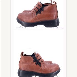 Dansko Women's Clogs Size 8.5